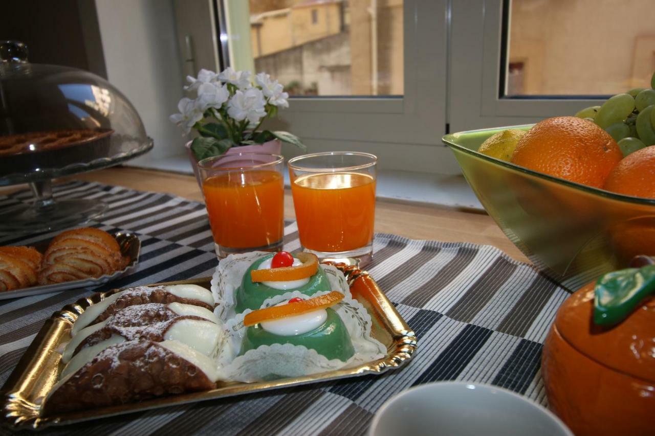 L'Alba Sui Templi Bed & Breakfast อากริเจนโต ภายนอก รูปภาพ