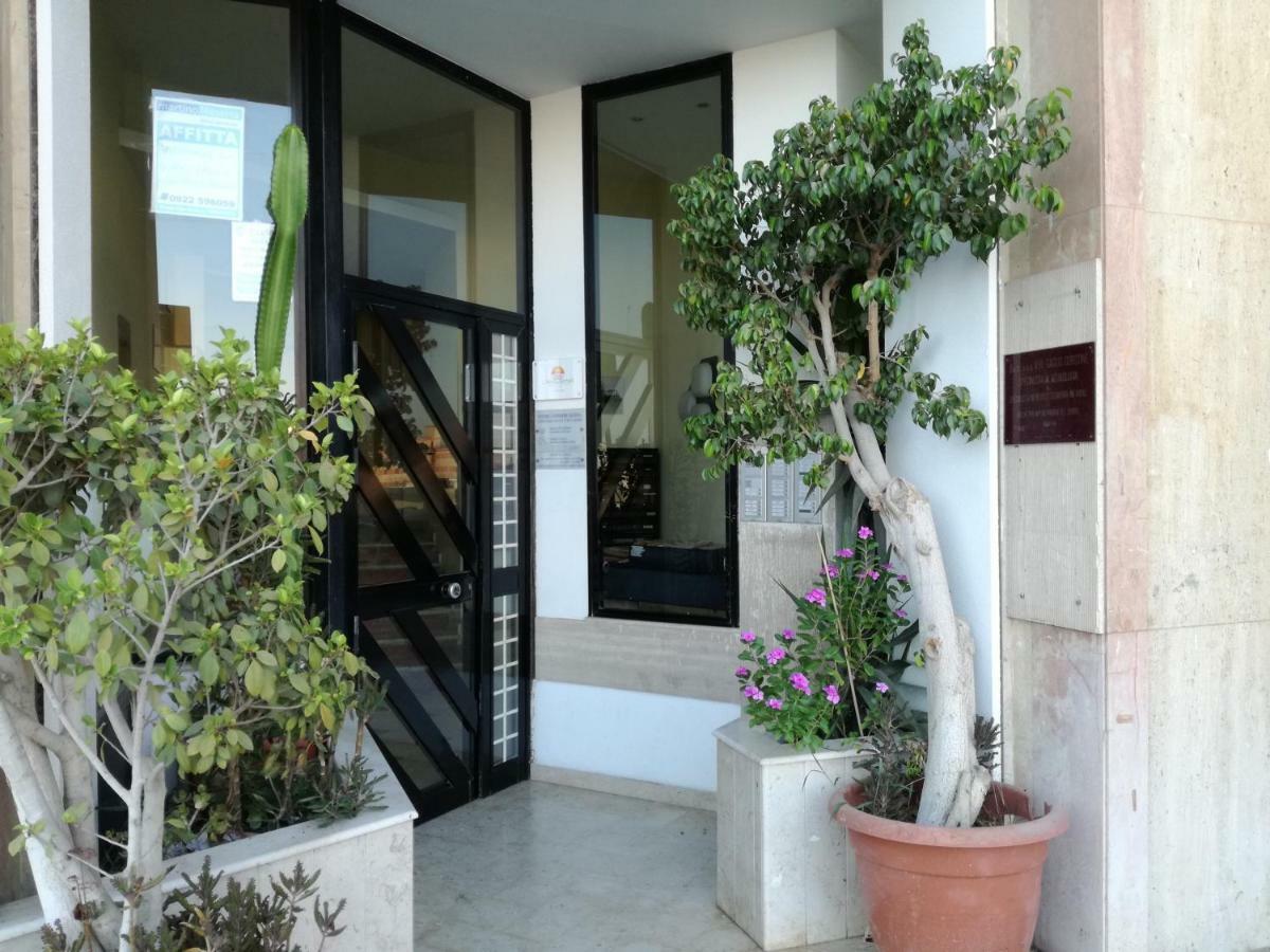 L'Alba Sui Templi Bed & Breakfast อากริเจนโต ภายนอก รูปภาพ